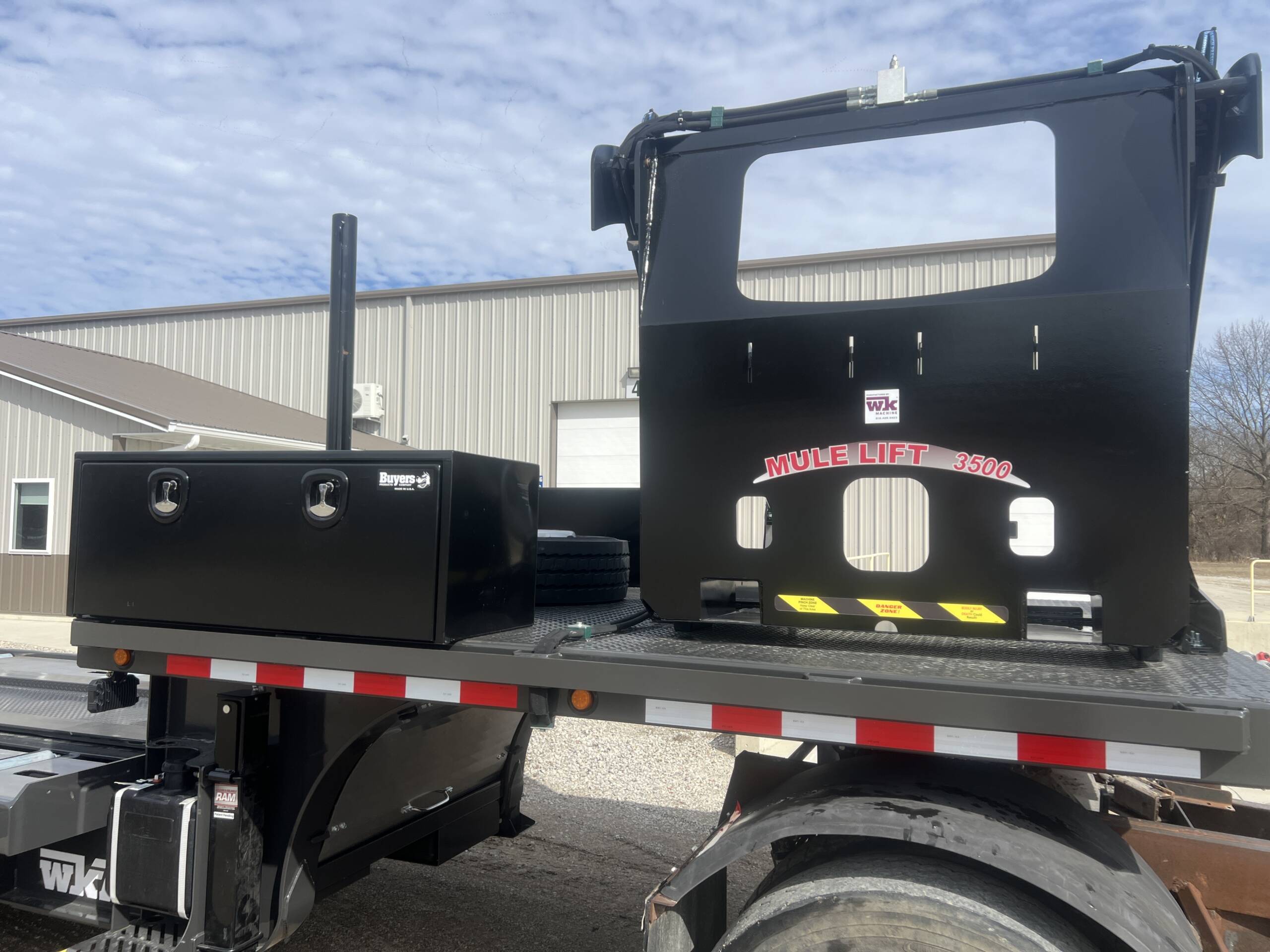 2026 WKM 40'-60' Stepdeck Cabin Trailer - Image 6