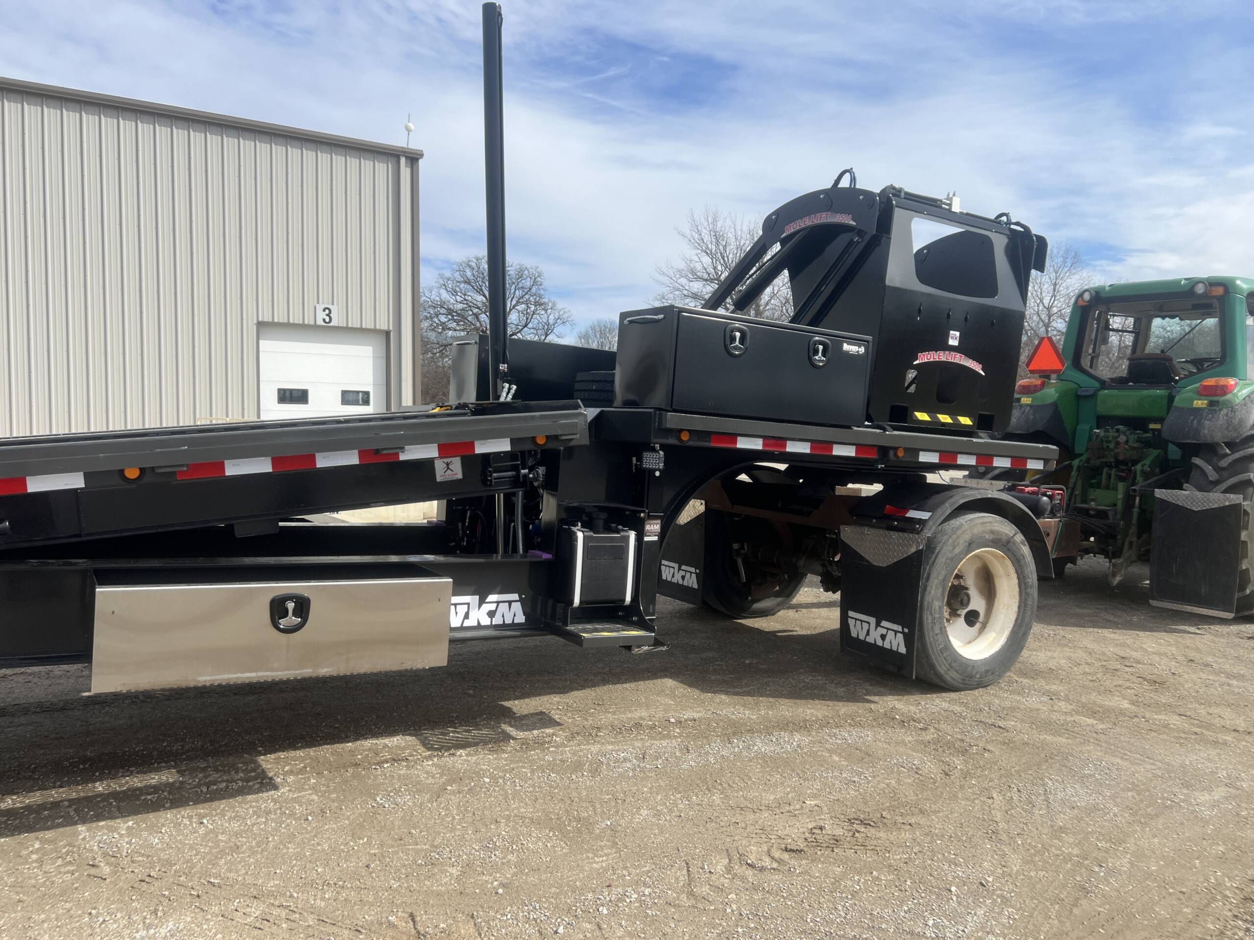 2026 WKM 40'-60' Stepdeck Cabin Trailer - Image 5