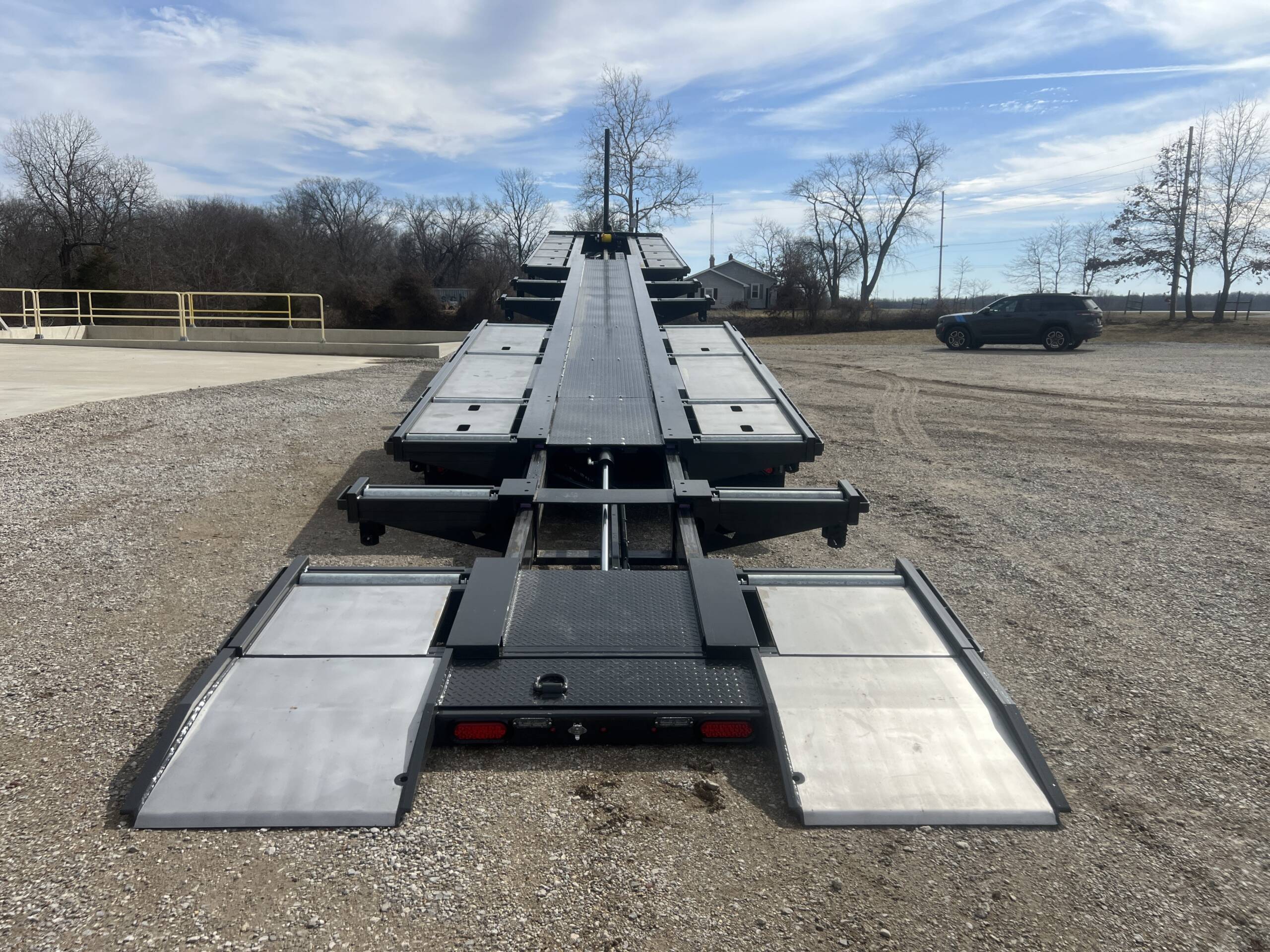 2026 WKM 40'-60' Stepdeck Cabin Trailer - Image 2